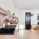 Sea & By Interhome *