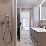 Sea & By Interhome شقة