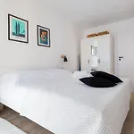 شقة Sea & By Interhome