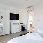 Sea & By Interhome * زادار
