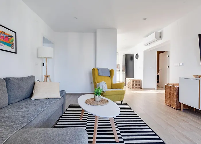 Sea & By Interhome *